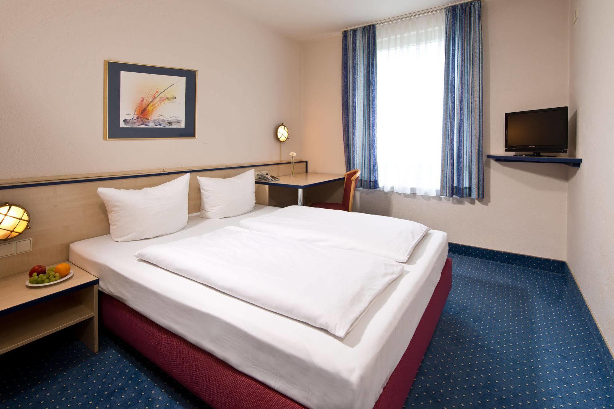 Dormero Hotel Хойерсверда Экстерьер фото